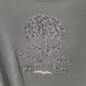 Betsey Johnson Womens Casual Shirt Black Skull Cross Bones Long Sleeve T…